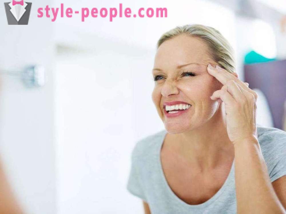 Laddning för ansiktet rynkor: effektivitet, en uppsättning övningar för att förhindra hudens åldrande