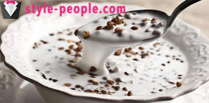 Bovete med yoghurt på morgonen på fastande mage: granskar resultaten. Diet för viktminskning - bovete med yoghurt