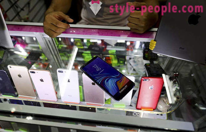 Varför Mexico City invånare köper dummy mobiltelefoner