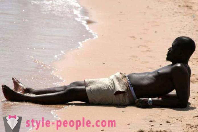 Varför afrikaner har mörk hud, om det värms upp snabbt av solen?