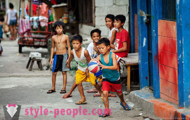 Livet i slummen i Manila