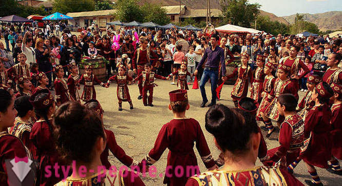 Som armeniska Areni Wine Festival äger rum