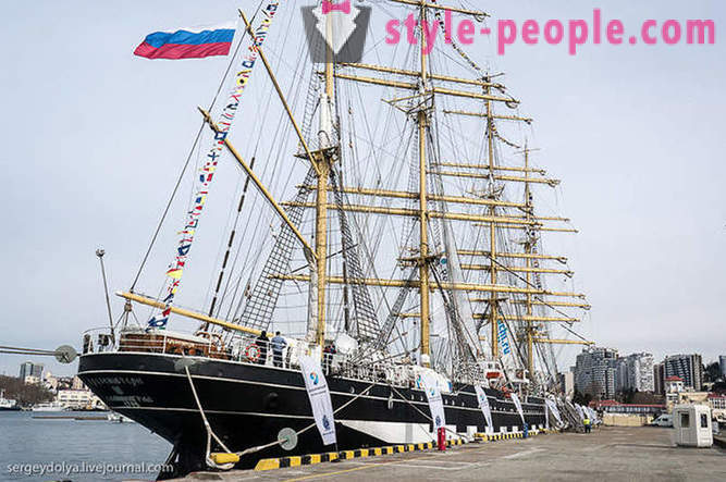 Utflykt till den legendariska segelfartyget Kruzenshtern i Sochi