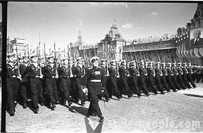 Paraden på Röda torget på 1 maj, 1951