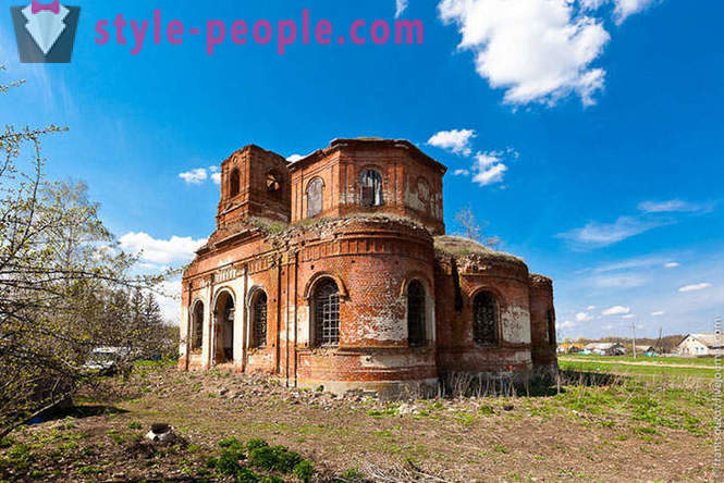 Övergivna kyrkor och fresker i Lipetsk-regionen