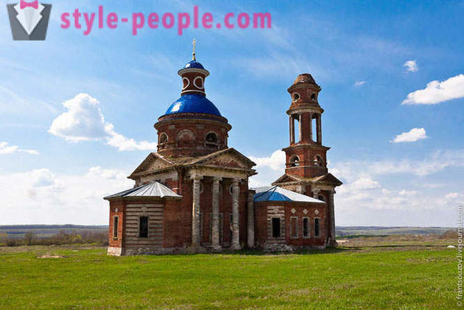 Övergivna kyrkor och fresker i Lipetsk-regionen