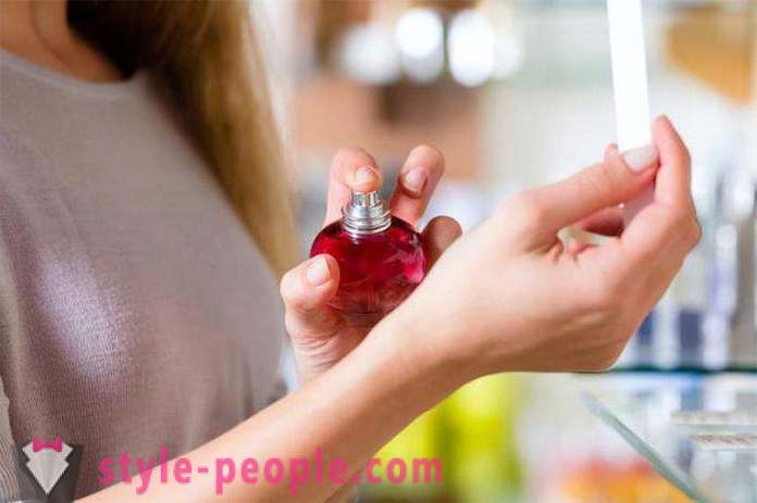 Tester parfym - vad är det? Vad skiljer sig från den ursprungliga parfymprovare