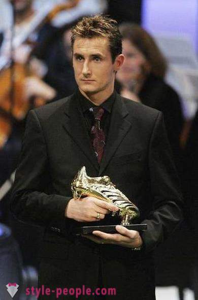 Miroslav Klose: biografi och karriär av en fotbollsspelare