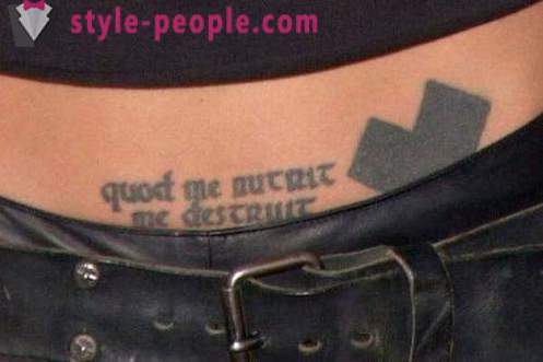 Star tatueringar: Angelina Jolie