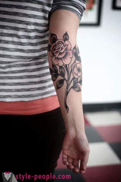 Vad är en tatuering på sin underarm?